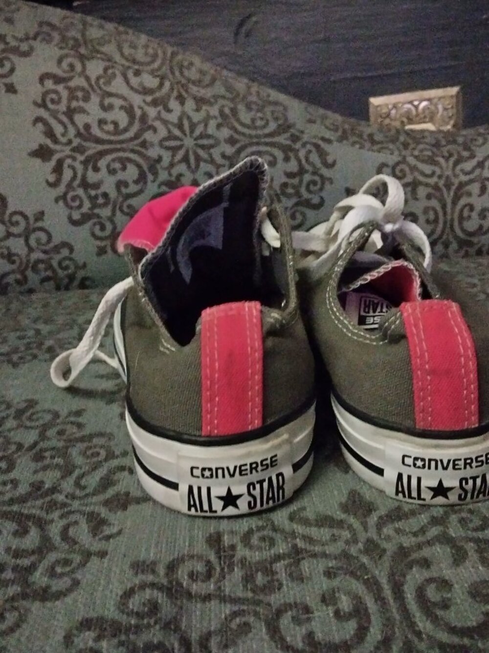 Converse - Picture 3 of 5